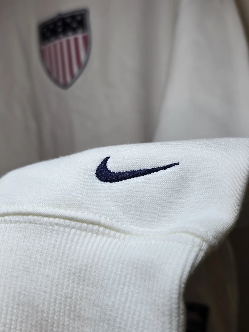 Nike Olympics Team USA Phoenix Crew Sweatshirt FN0982-133 Sail (Women’s Large) L